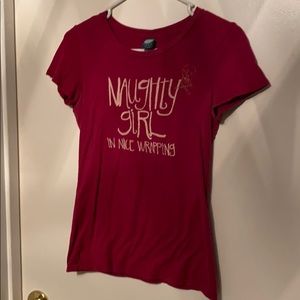 Cute deep brick red holiday T-shirt